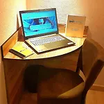Hotel Brit Confort Pau 3*