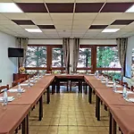 Brit Confort Pau Hotel Lons
