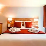 Brit Confort Pau Hotel