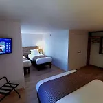 Brit Confort Pau Hotel Lons