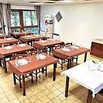 Hotel Brit Confort Pau 3*