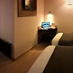 Hotel Brit Confort Pau Lons