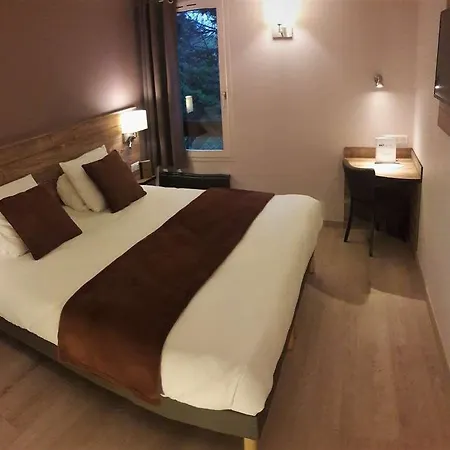 Brit Confort Pau Hotel Lons