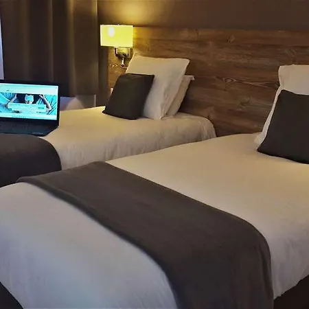 Hotel Brit Confort Pau Lons