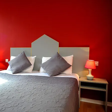 Brit Confort Pau Hotell Lons