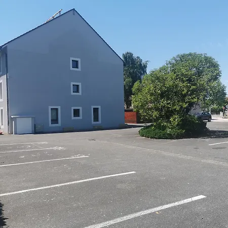 Brit Confort Pau 3* Lons