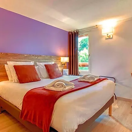 Brit Confort Pau Hotel 3*