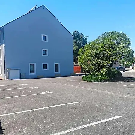 Hotel Brit Confort Pau 3*