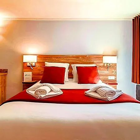 Brit Confort Pau Hotel 3*