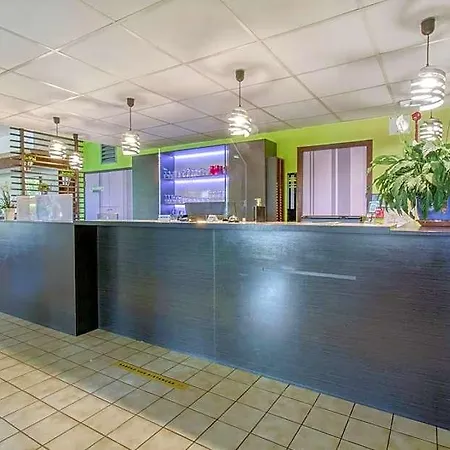 Hotel Brit Confort Pau