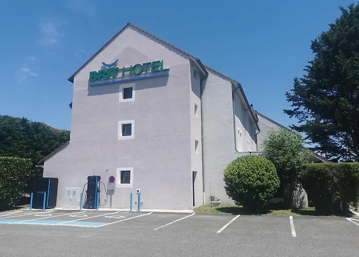 Brit Confort Pau Hotel