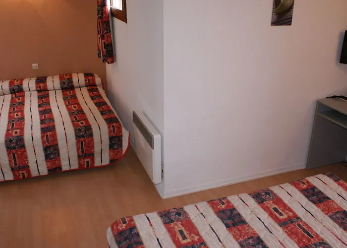 Brit Confort Pau 3* Lons