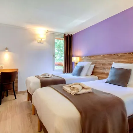 Brit Confort Pau Hotel 3*