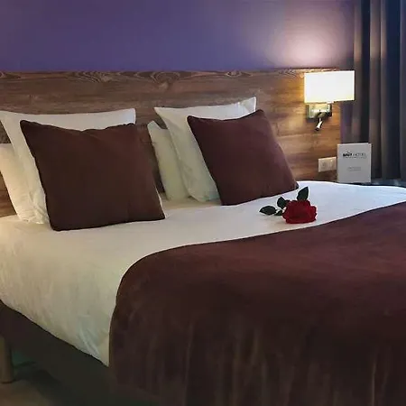 Hotel Brit Confort Pau Lons