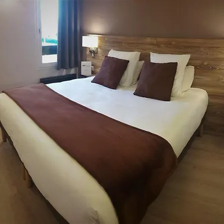 Brit Confort Pau Hotel