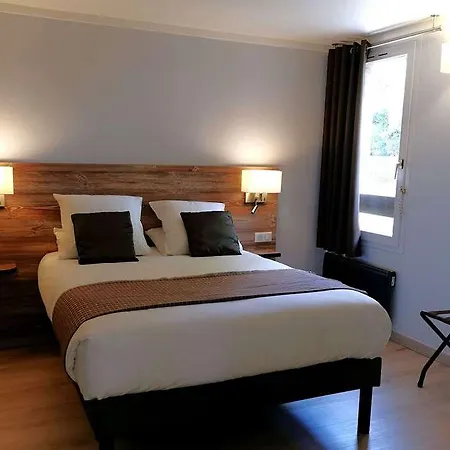 Hotel Brit Confort Pau Lons